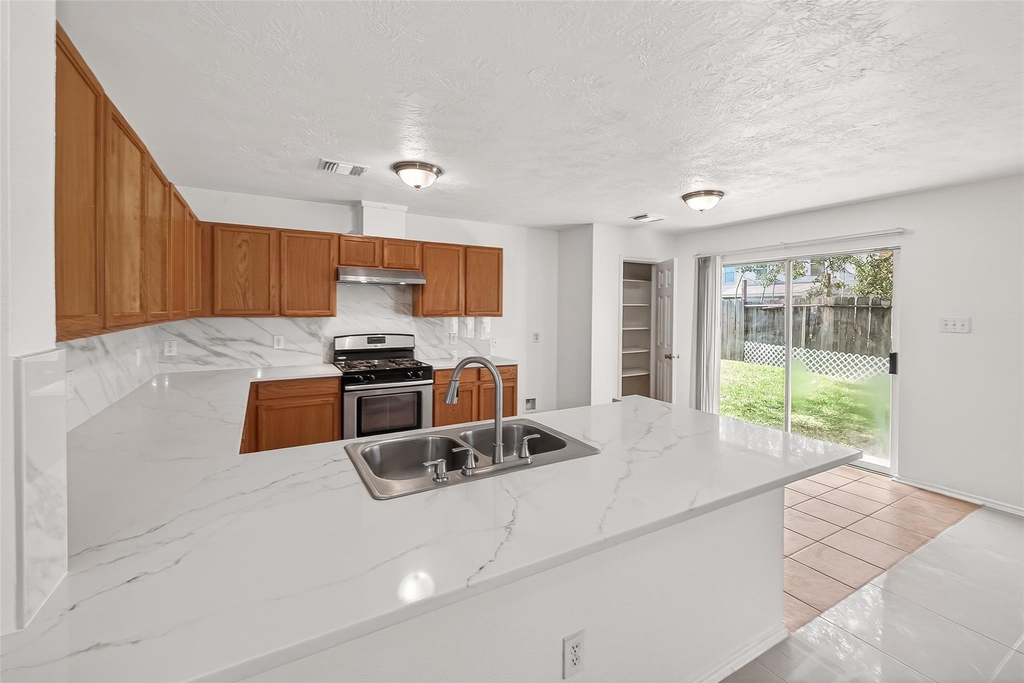 3807 Brook Garden Lane - Photo 18