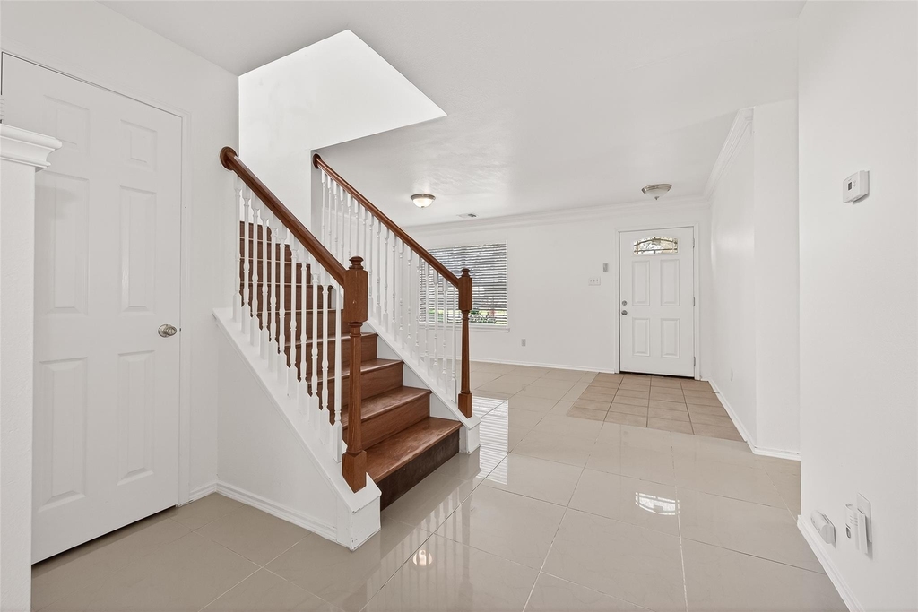 3807 Brook Garden Lane - Photo 4