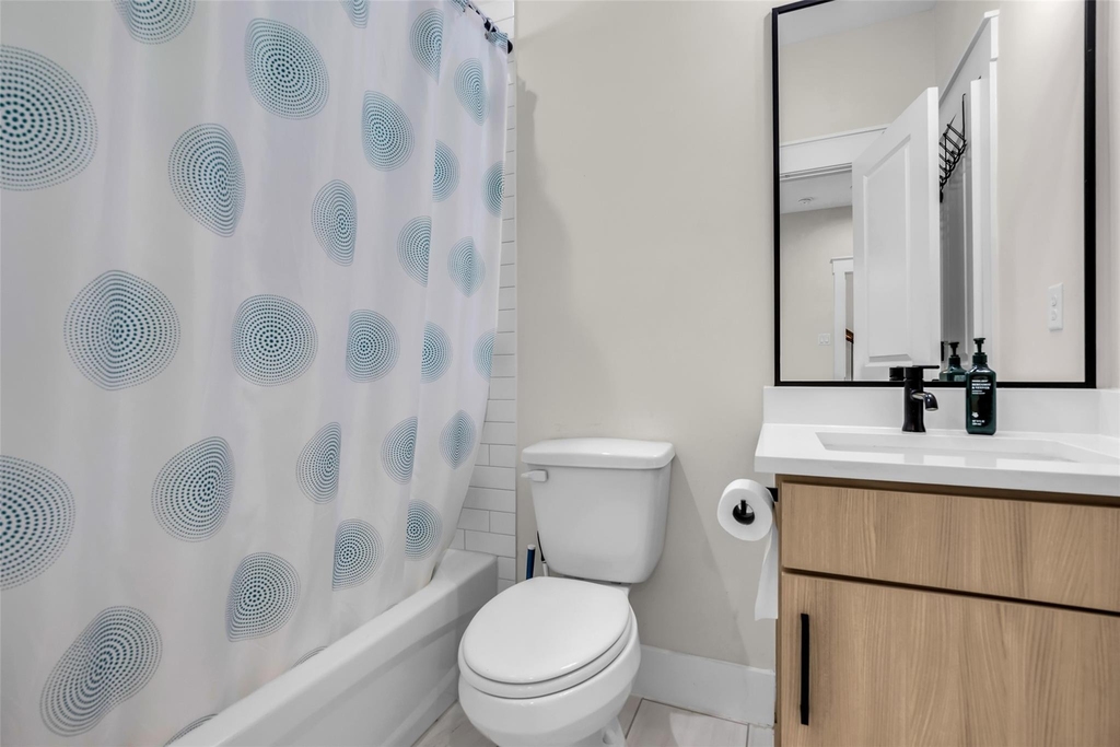 5303 Donovan Gardens Lane - Photo 4