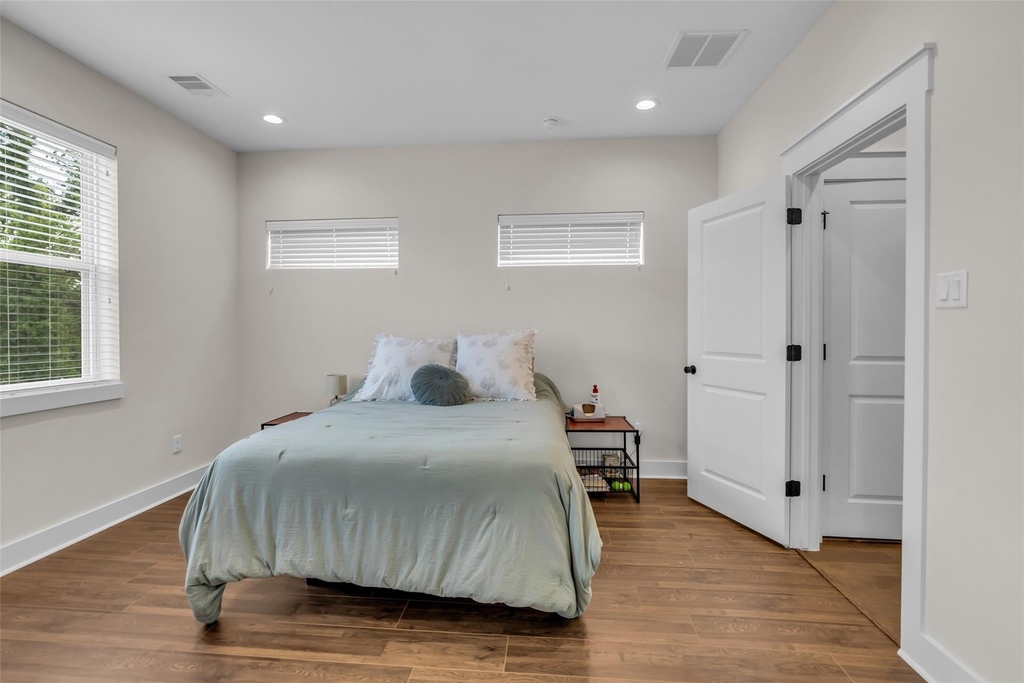 5303 Donovan Gardens Lane - Photo 14
