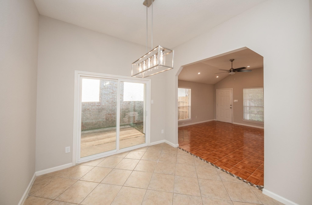 121 Coffee Lane - Photo 8