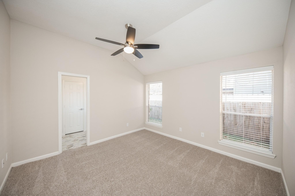 121 Coffee Lane - Photo 21