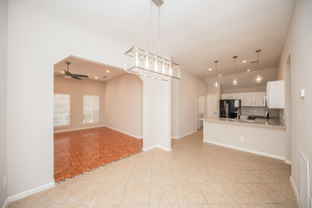121 Coffee Lane - Photo 9
