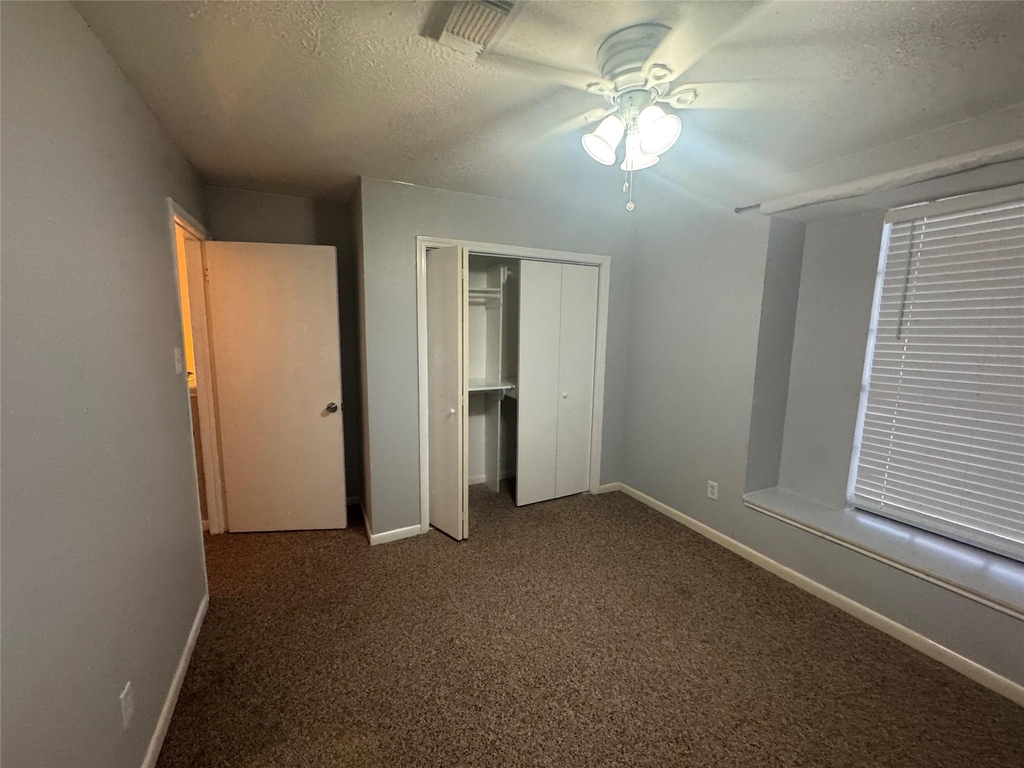 16911 Tranquill Drive - Photo 2