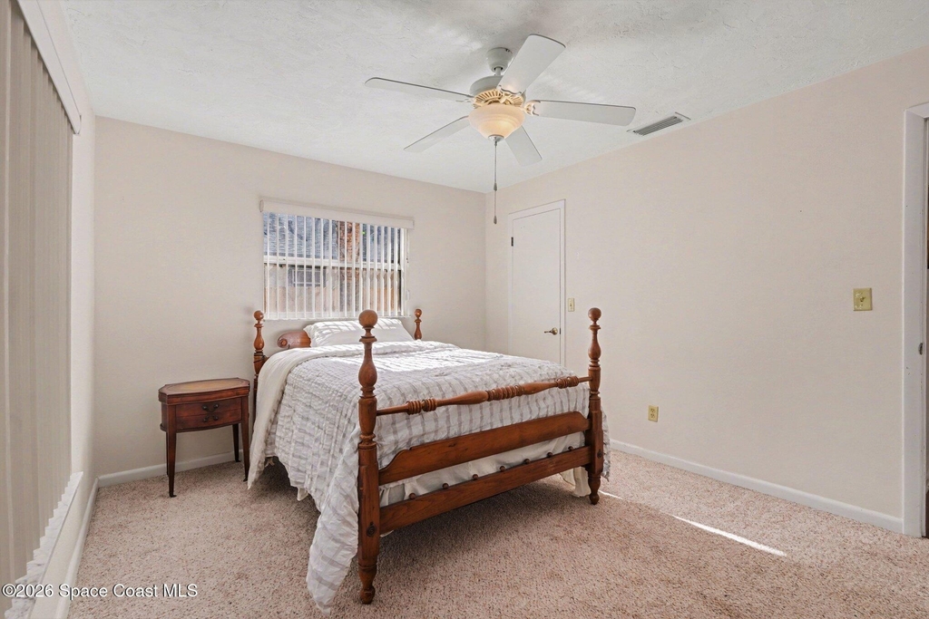 108 Delvalle Street - Photo 16