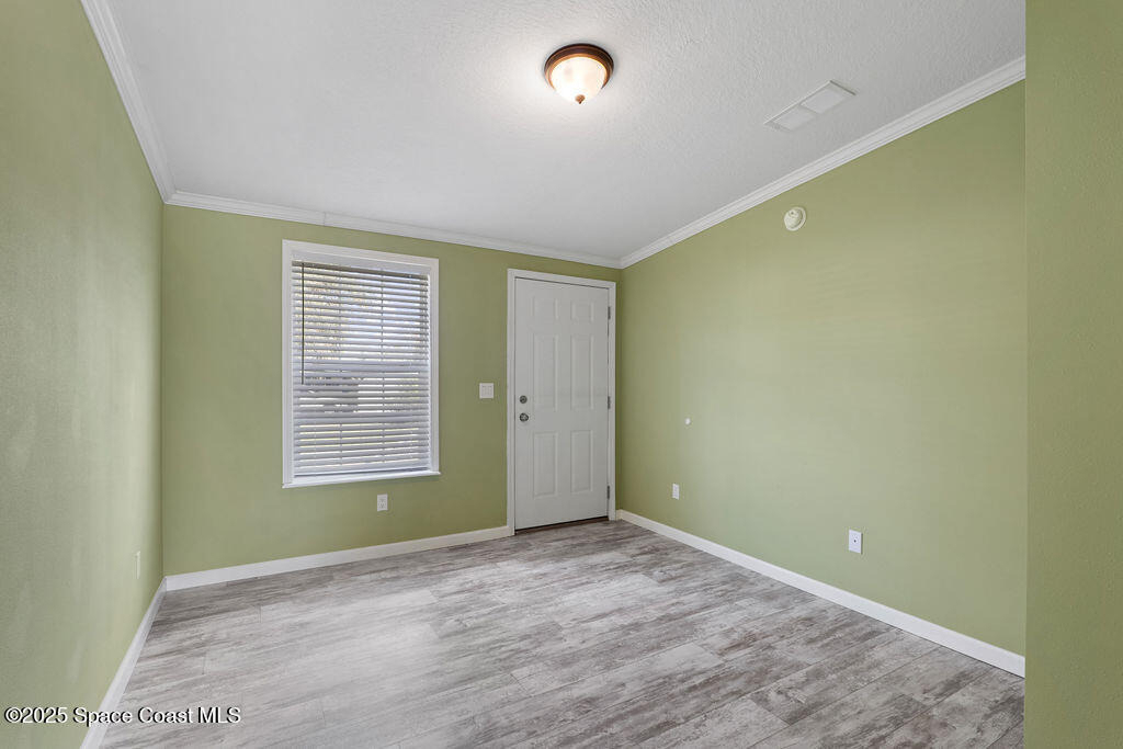 805 Beech Court - Photo 10