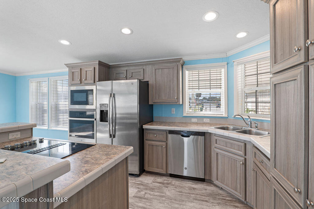 805 Beech Court - Photo 4
