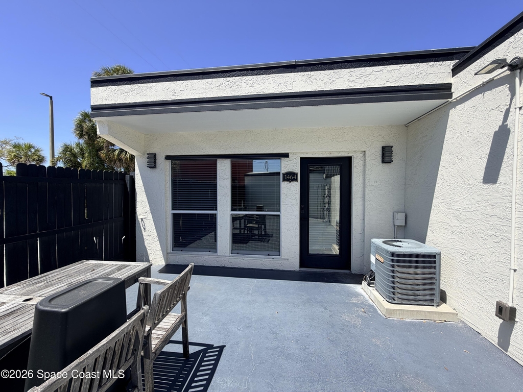 1464 Guava Avenue - Photo 3