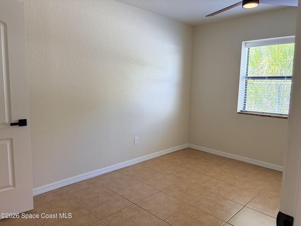 1464 Guava Avenue - Photo 4