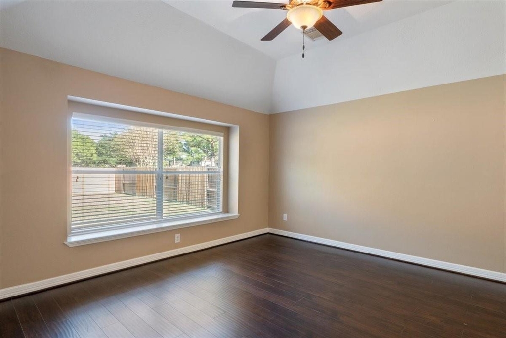 20518 Indian Grove Lane - Photo 9