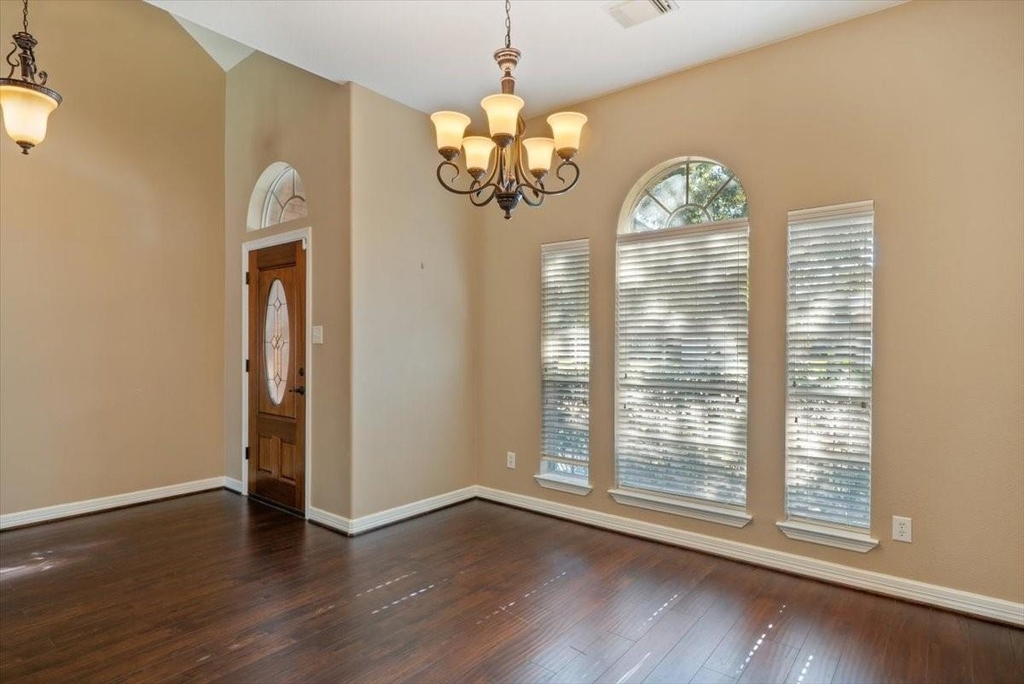 20518 Indian Grove Lane - Photo 3