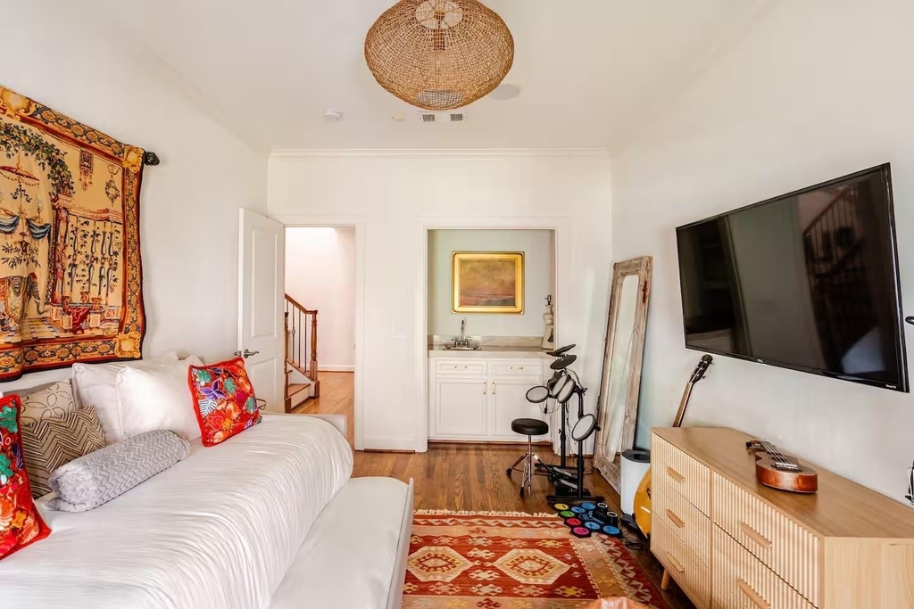 6515 Minola Street - Photo 28