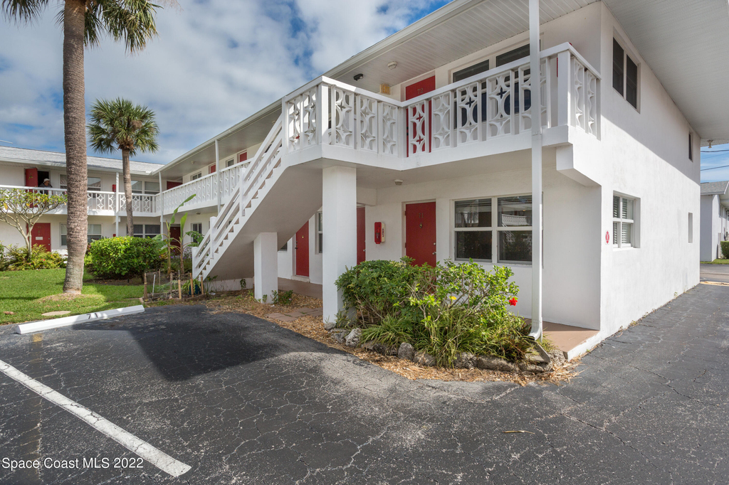 8522 N Atlantic Avenue - Photo 0