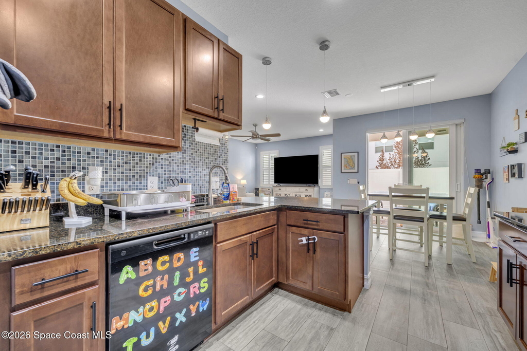 1445 Isabella Drive - Photo 19