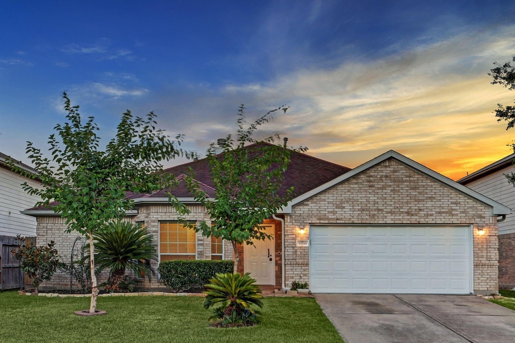 3806 Flatwood Drive - Photo 0