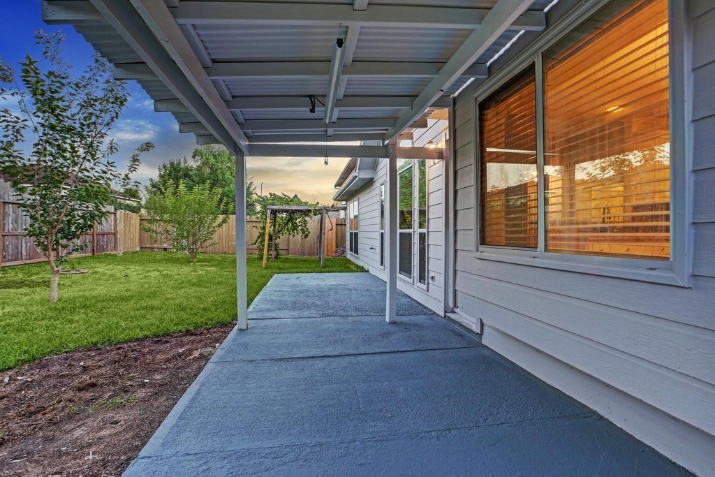 3806 Flatwood Drive - Photo 3