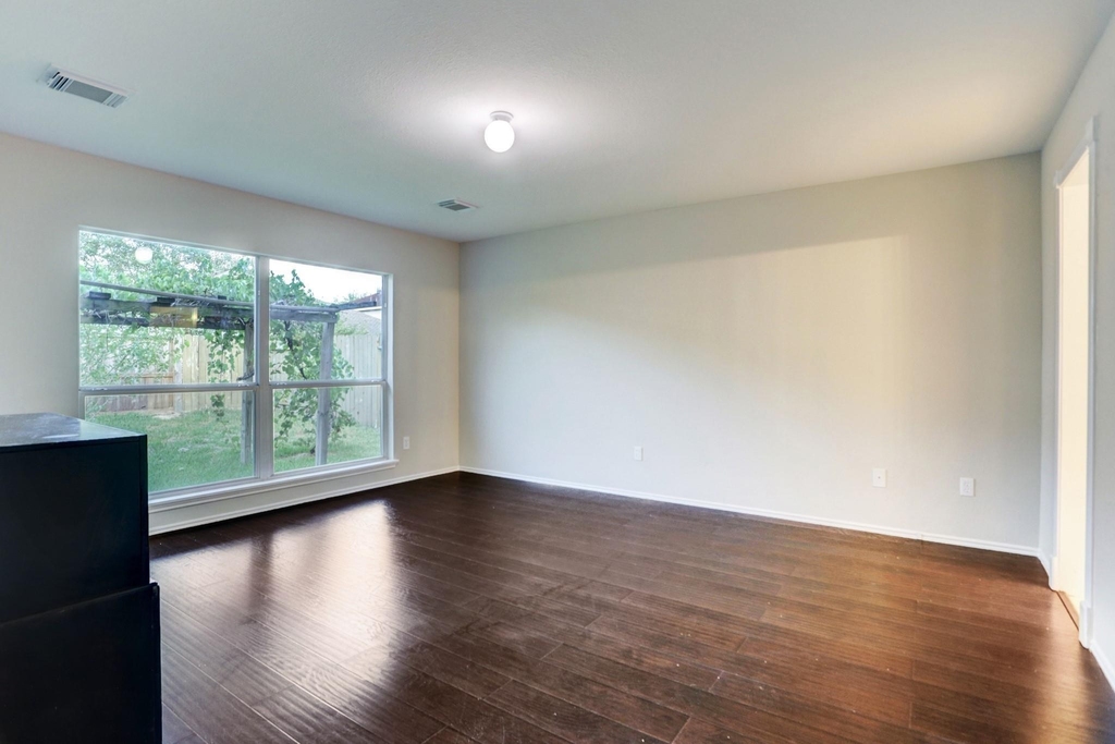 3806 Flatwood Drive - Photo 5