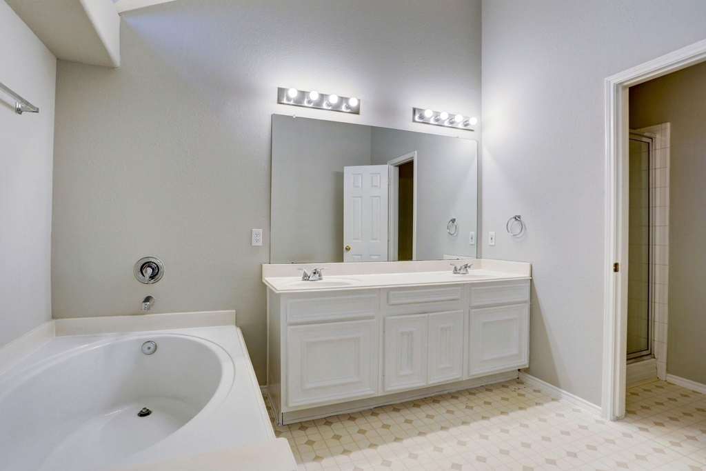 3806 Flatwood Drive - Photo 10