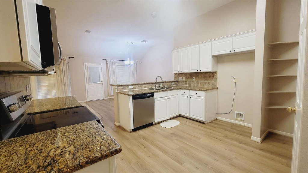 16215 Brinton Court - Photo 7