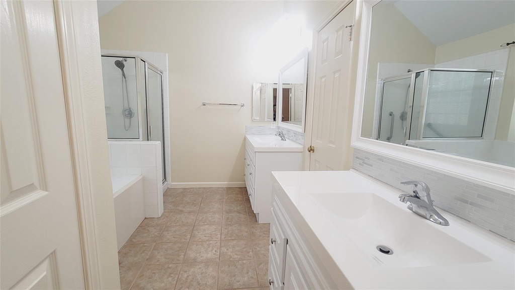 16215 Brinton Court - Photo 12