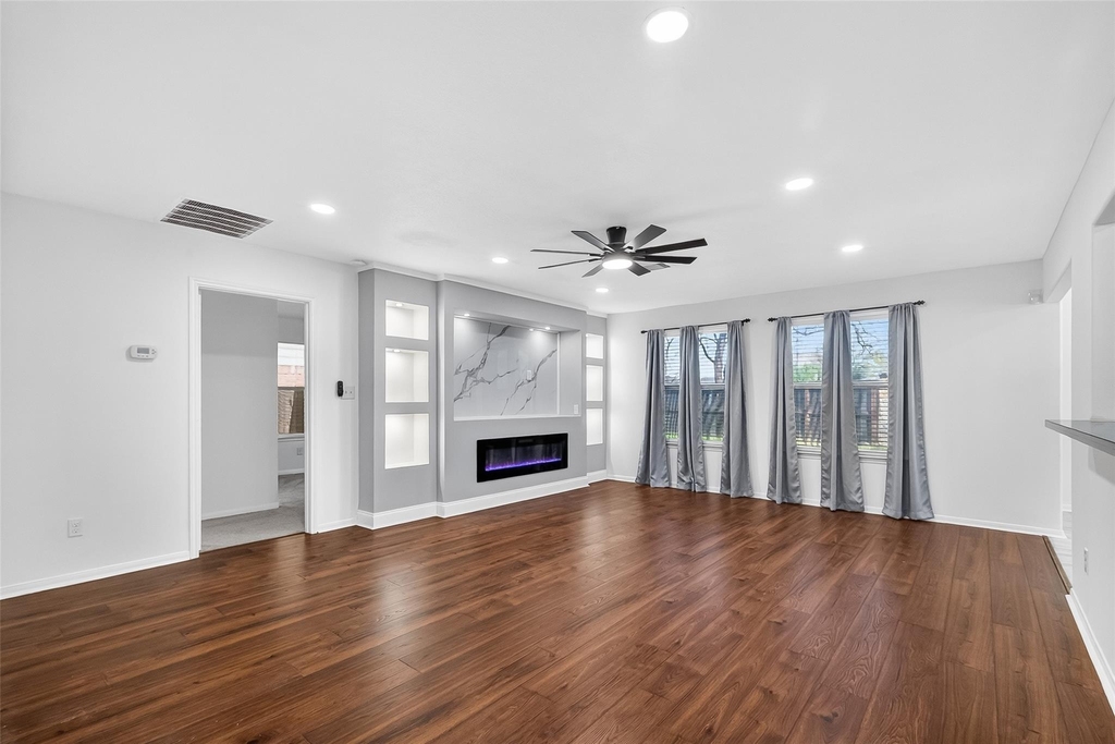 15807 Sonoma Park Drive - Photo 7