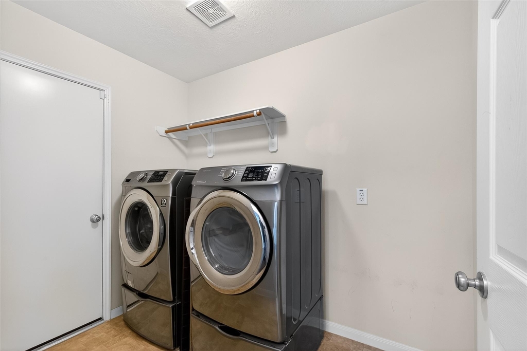 15807 Sonoma Park Drive - Photo 24