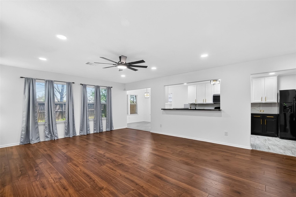 15807 Sonoma Park Drive - Photo 6