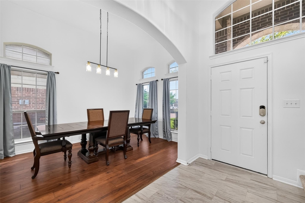 15807 Sonoma Park Drive - Photo 1