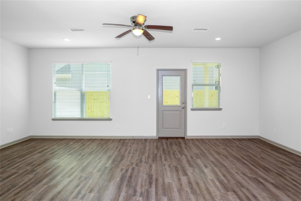 2702 Appian Way - Photo 2