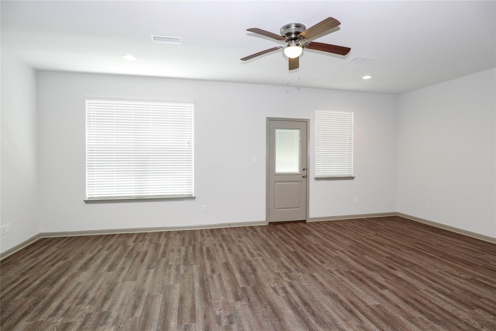 2702 Appian Way - Photo 4