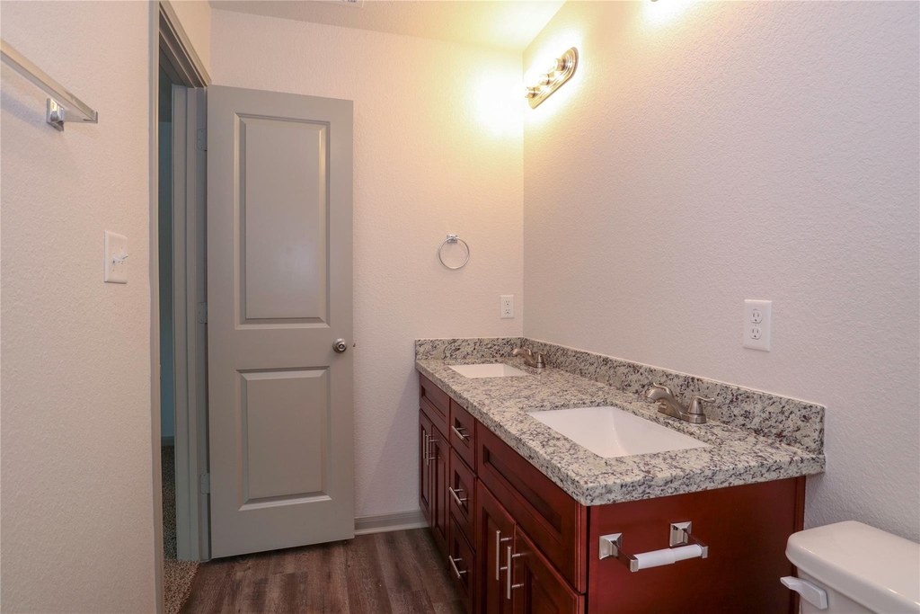 2702 Appian Way - Photo 14