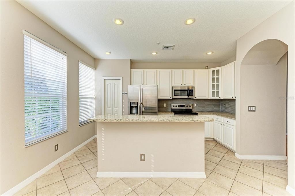 3047 Pointeview Drive - Photo 8