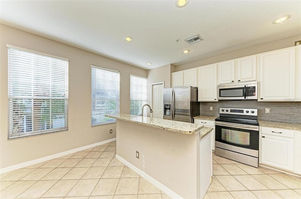 3047 Pointeview Drive - Photo 7