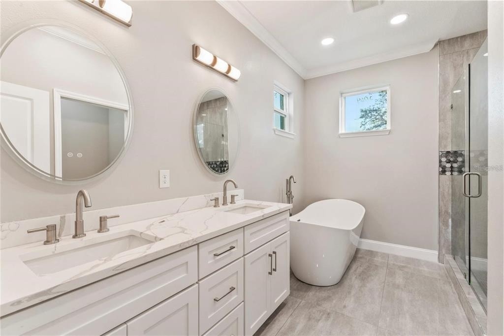 809 W Linebaugh Avenue - Photo 2