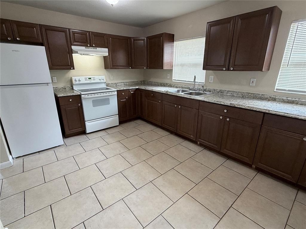 609 Washington Avenue - Photo 2