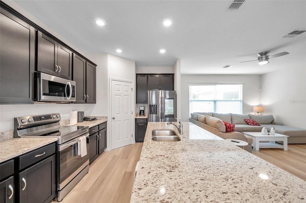 4966 Avalon Park Boulevard - Photo 14