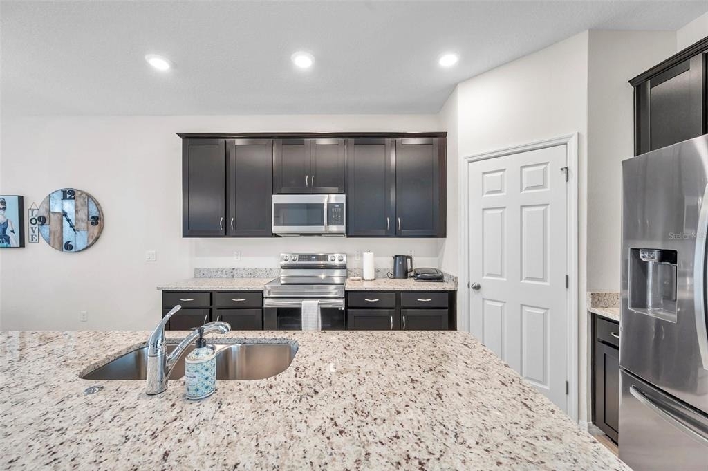4966 Avalon Park Boulevard - Photo 20