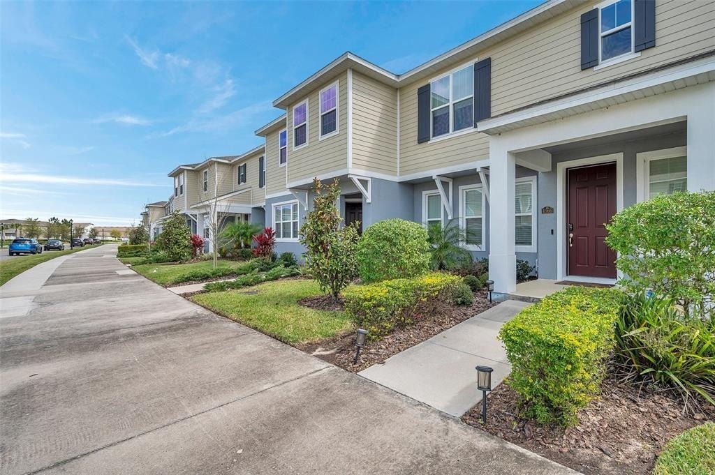 4966 Avalon Park Boulevard - Photo 1