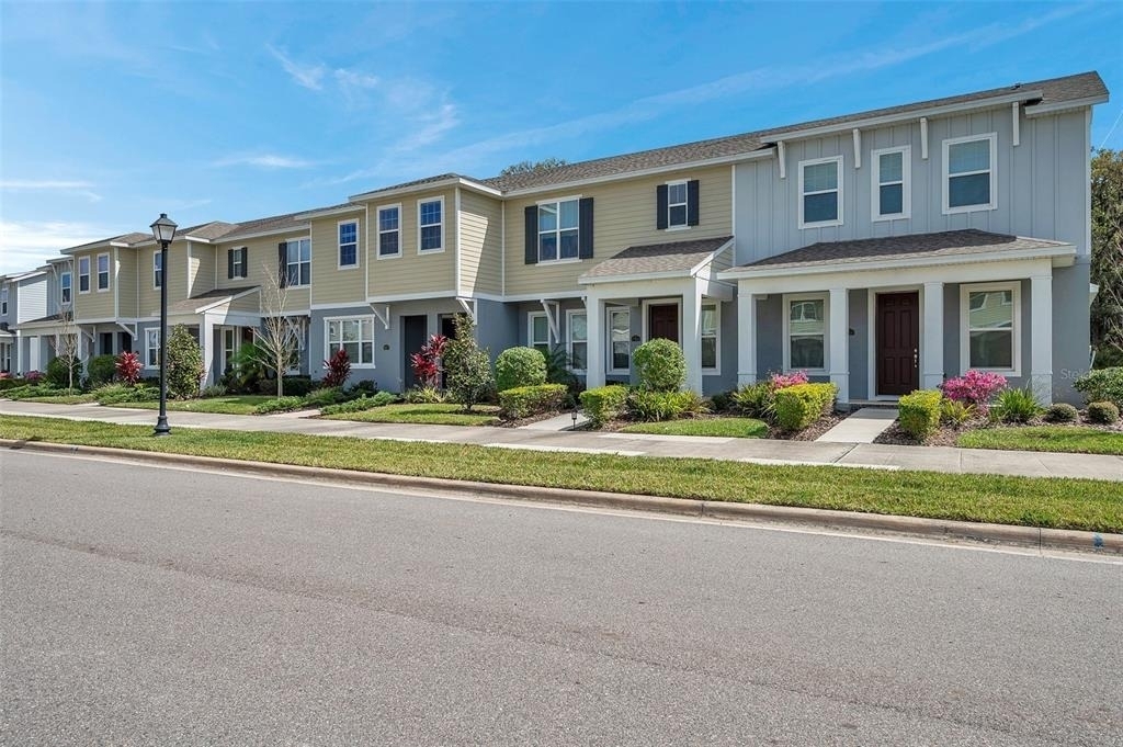 4966 Avalon Park Boulevard - Photo 4