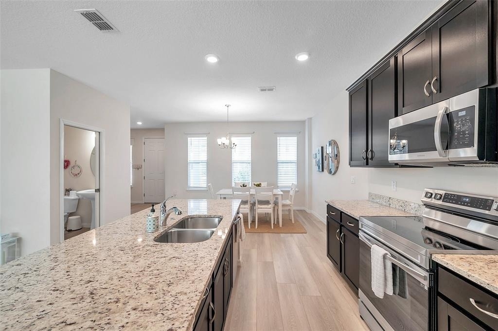 4966 Avalon Park Boulevard - Photo 16
