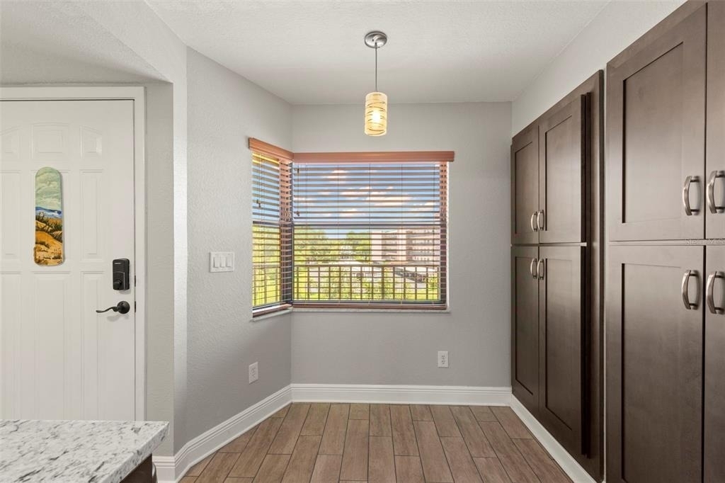 5817 Park Street N - Photo 7