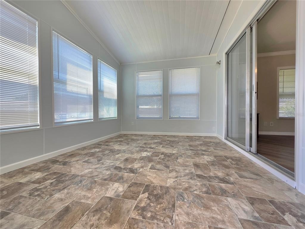 36801 Camelia Court - Photo 4