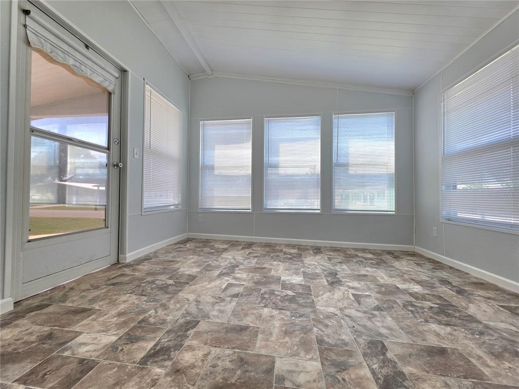 36801 Camelia Court - Photo 5