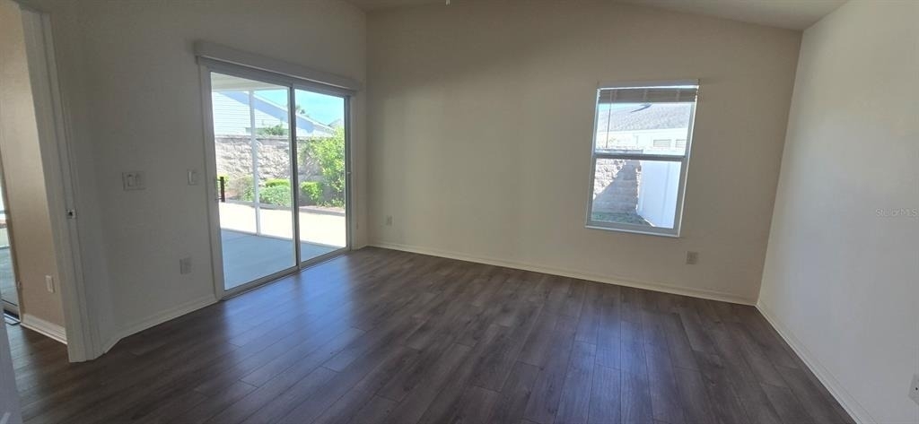 2577 Lindewood Street - Photo 10