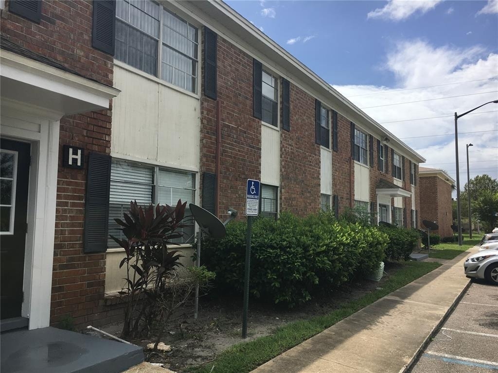 5325 Curry Ford Road - Photo 1