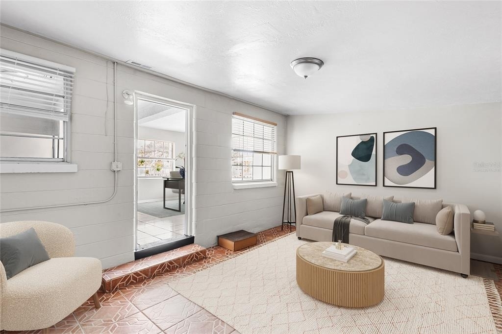 201 N Himes Avenue - Photo 1