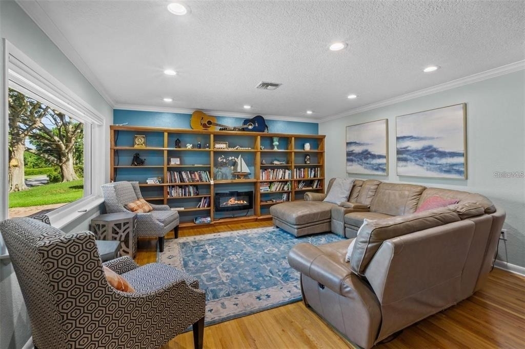 2014 8th Terrace Se - Photo 1