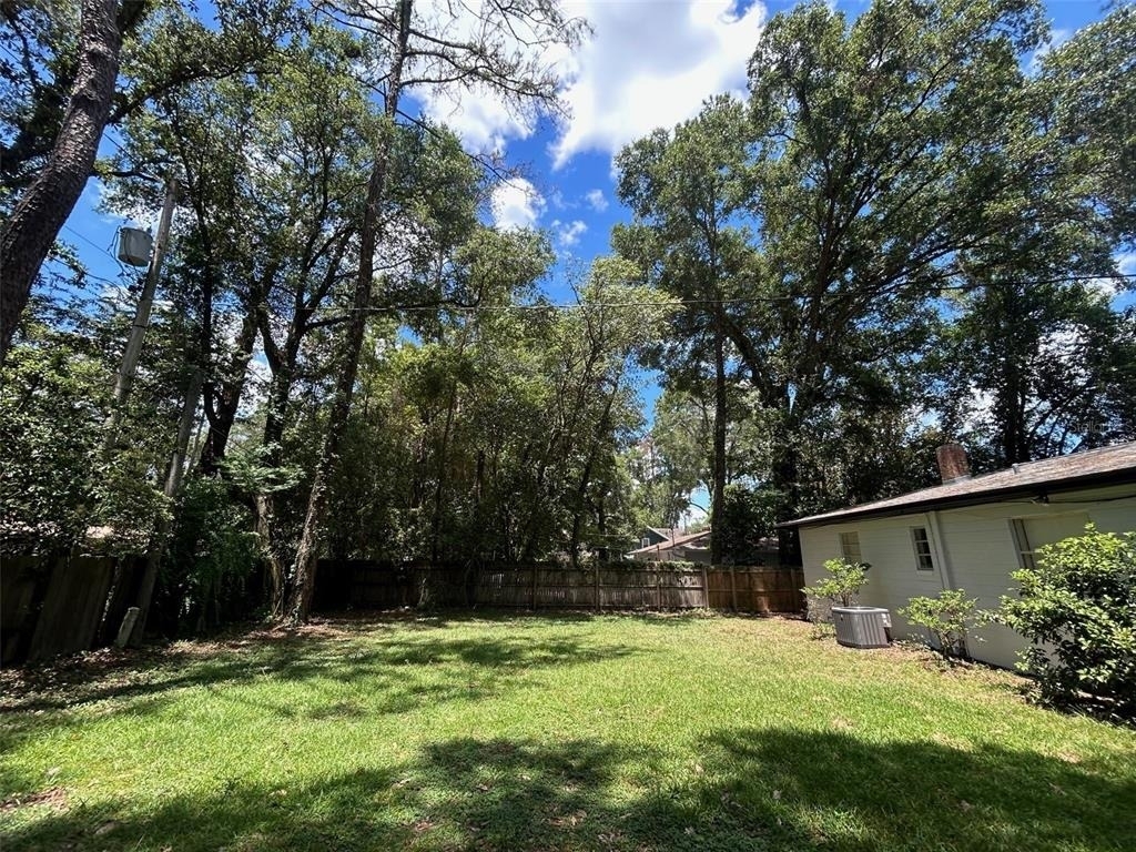 3035 W University Avenue - Photo 3