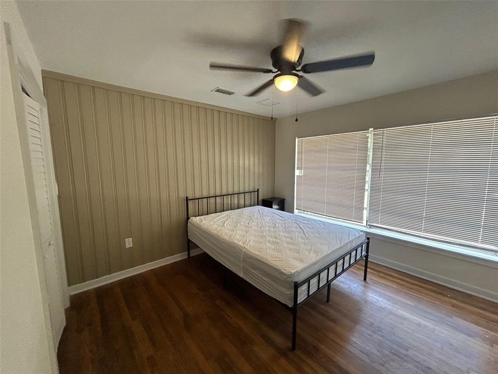 3035 W University Avenue - Photo 8