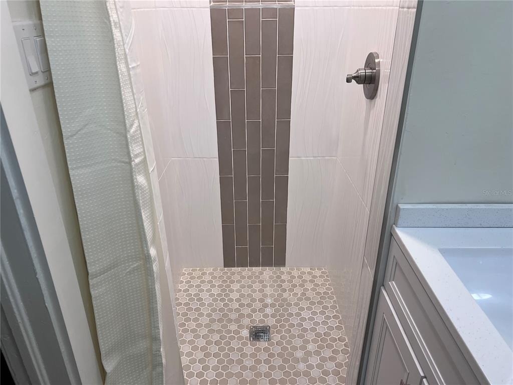 3035 W University Avenue - Photo 16